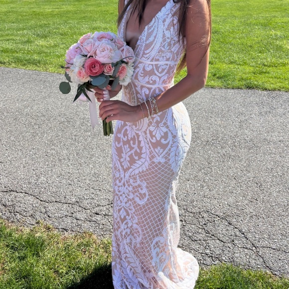 White Plunge V-Neck Gown with Floral Sequined Detailing - Picture 8 of 8